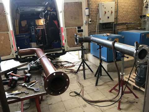 Lassen op locatie F.P. Techniek met Lasaggregaat