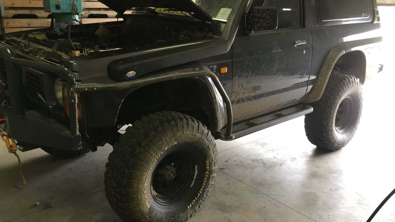 Nissan patrol sidebars offroad australian style sidebars  (2)